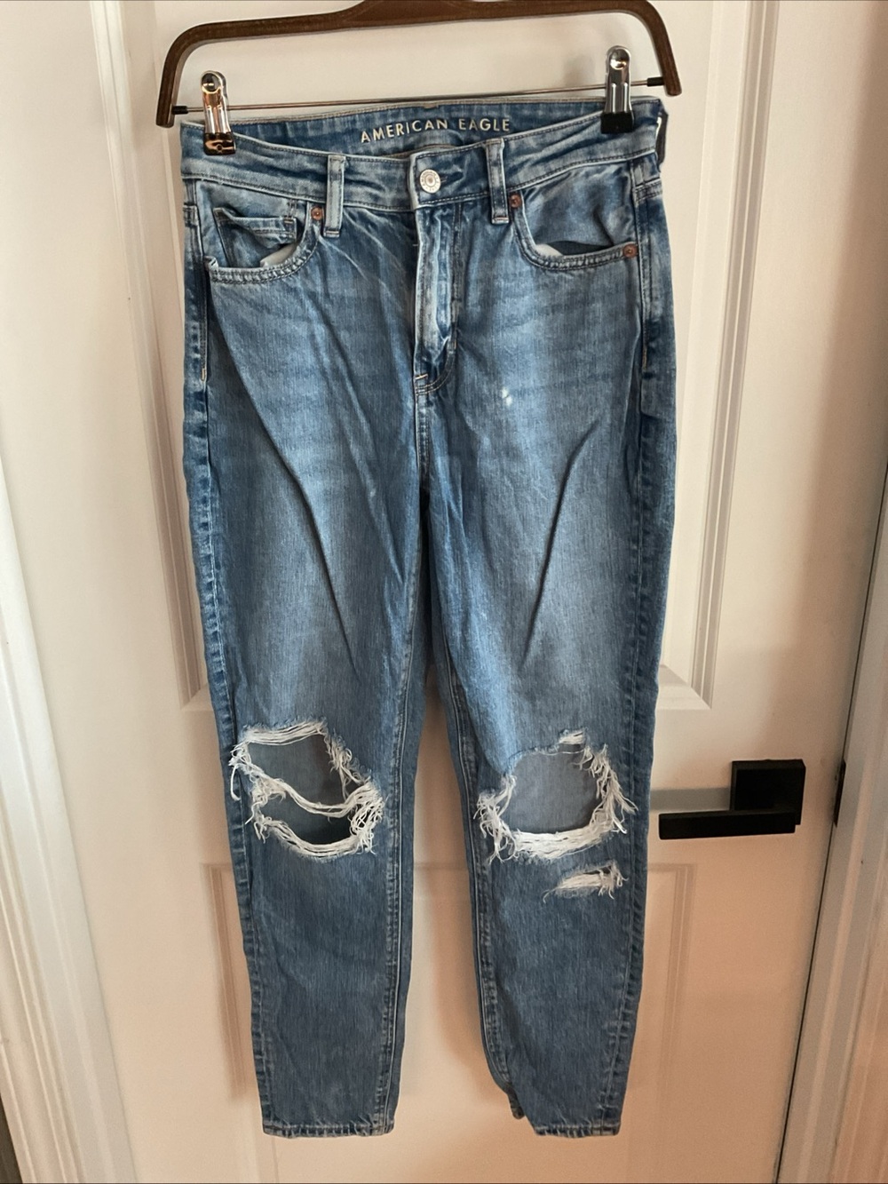 American Eagle Outfitters - Strigid Light Blue Distressed Jeans - Ladies Size 0